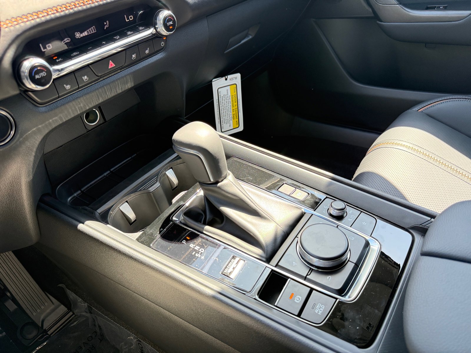 2025 Mazda CX-50 Premium Plus photo 13