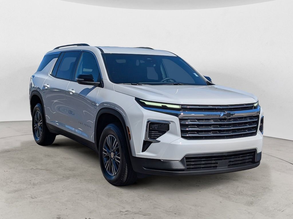2026 Chevrolet Traverse LT's photo
