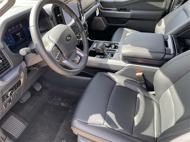 2025 Ford F-150 XLT photo 11