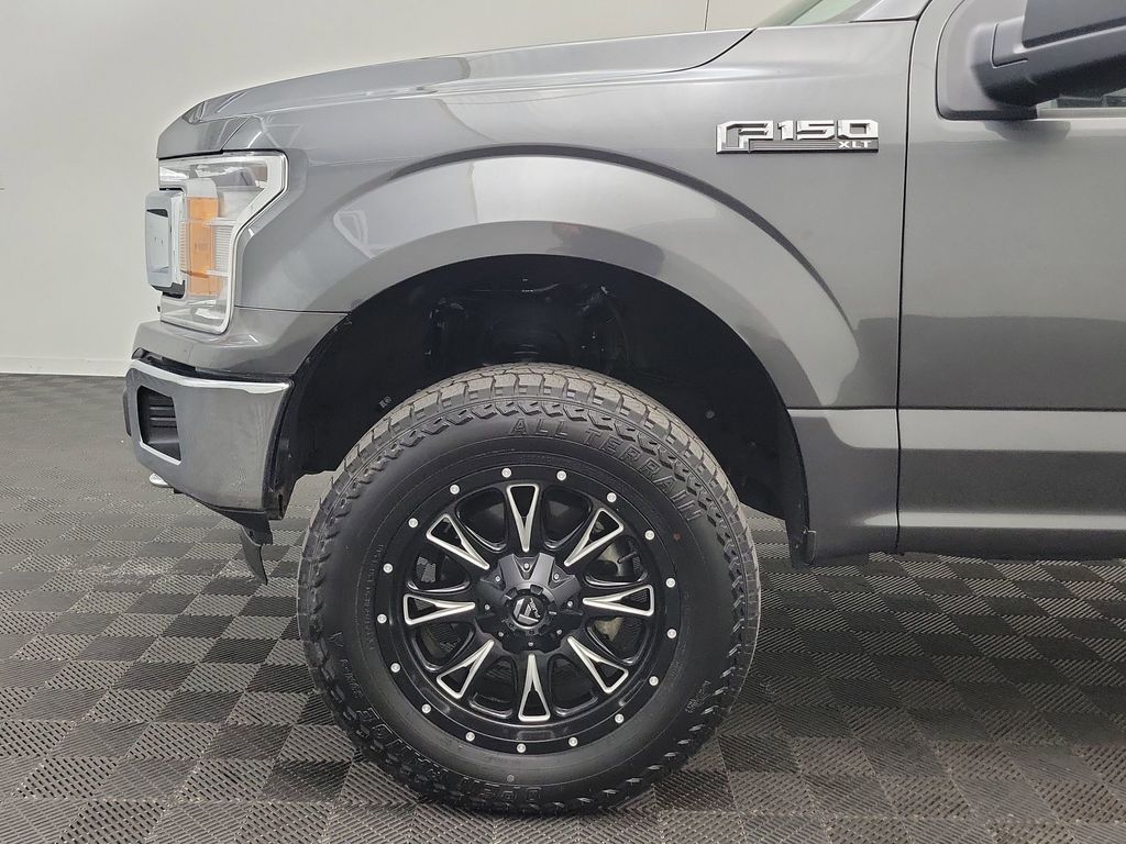 2019 Ford F-150 XLT photo 9