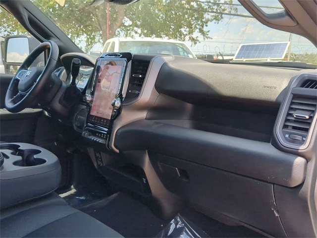 2026 Ram 3500 Tradesman photo 27