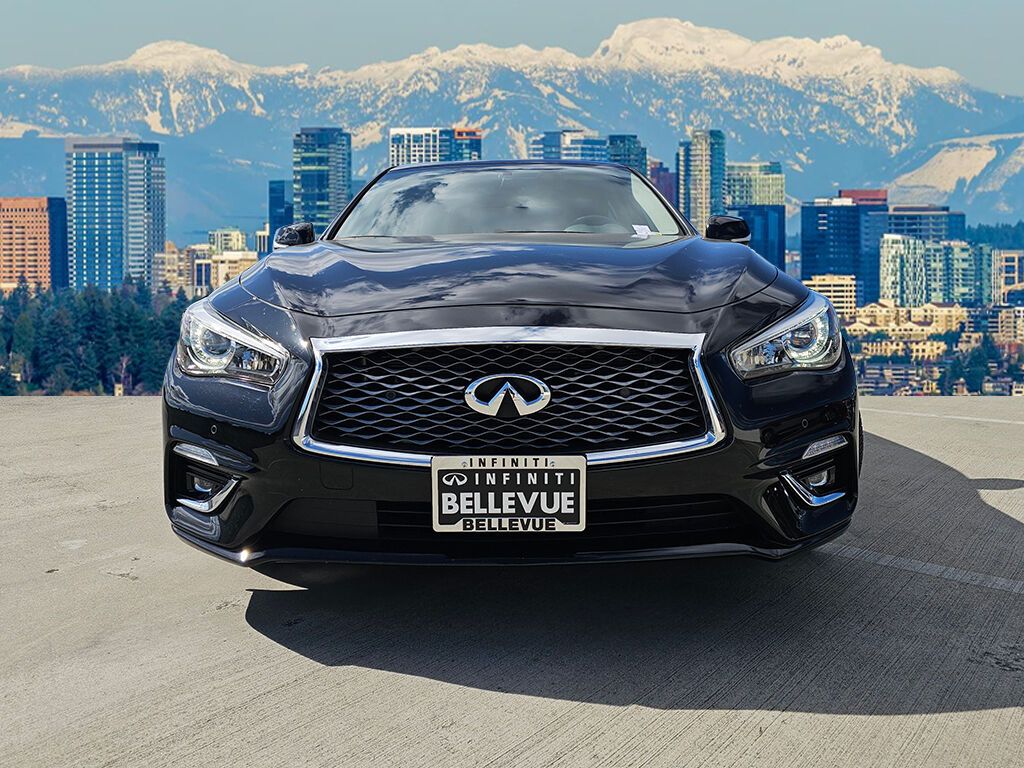 2023 Infiniti Q50 LUXE photo 2