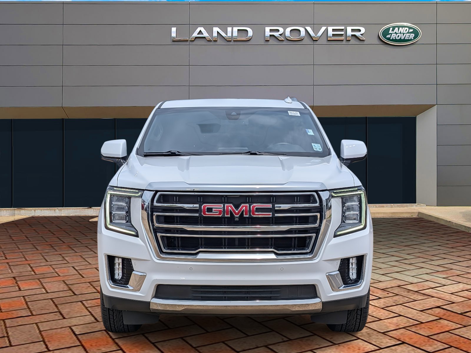 2022 Gmc Yukon SLT photo 2