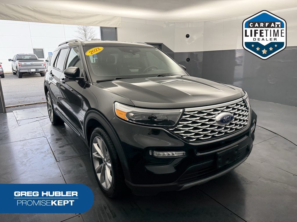 2022 Ford Explorer Platinum's photo