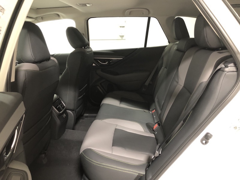 2025 Subaru Outback Onyx Edition photo 13