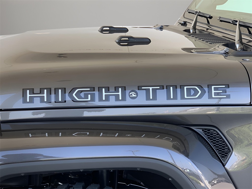 2025 Jeep Gladiator Sport photo 13