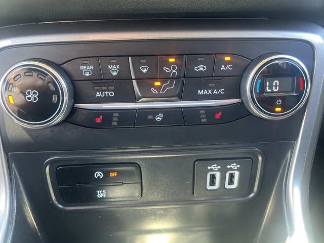 2019 Ford EcoSport SES photo 32