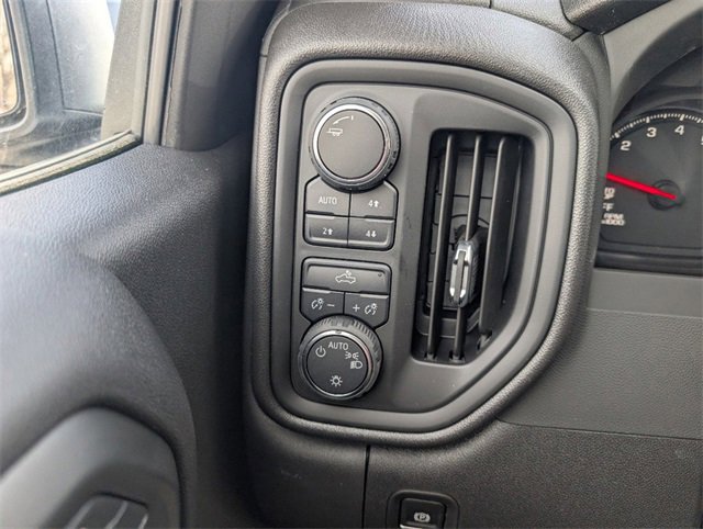 2025 Chevrolet Silverado 1500 photo 13