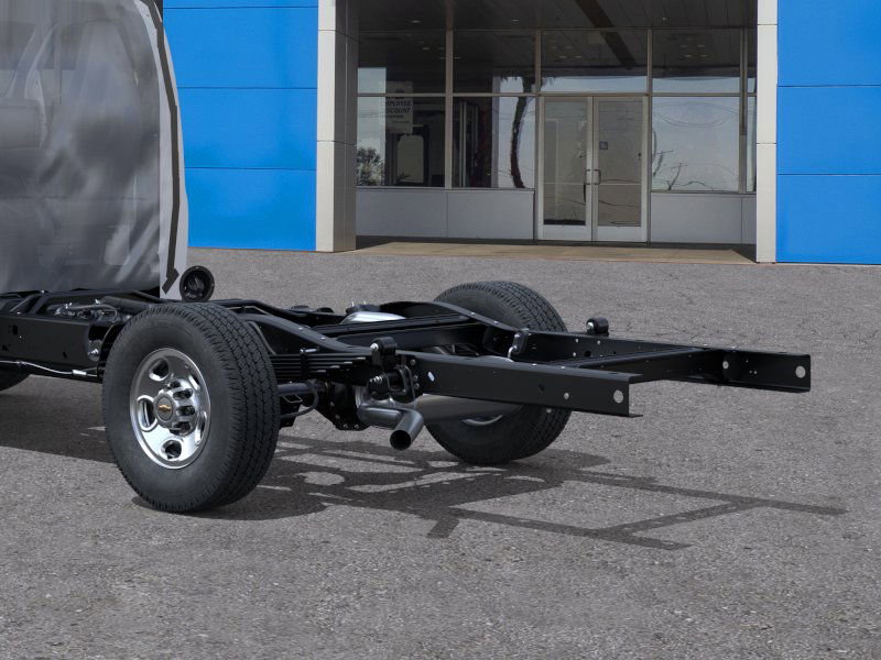2025 Chevrolet Express Cutaway 3500 photo 7