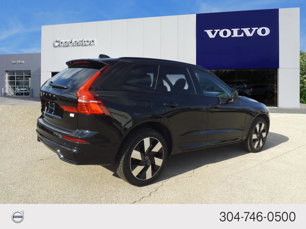 2024 Volvo XC60 Recharge Hybrid Plus photo 3