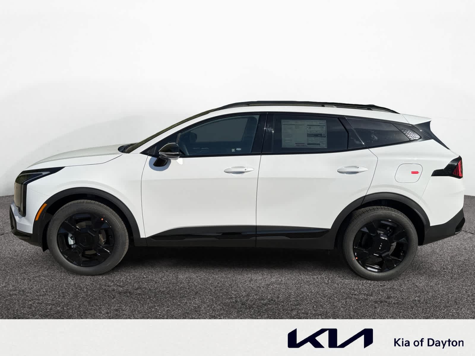 2026 Kia Sportage X-Line photo 2