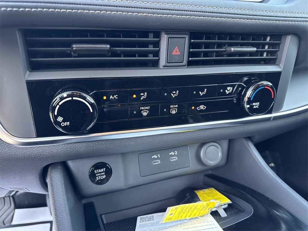 2026 Nissan Rogue S photo 18