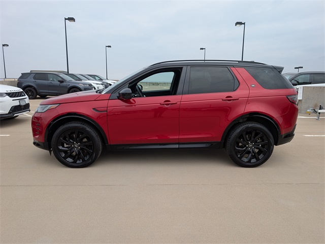 2024 Land Rover Discovery Sport SE photo 2