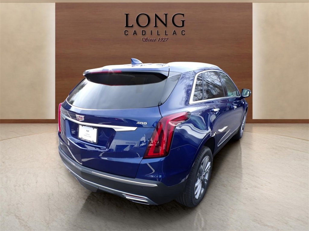 2026 Cadillac XT5 Premium Luxury photo 3