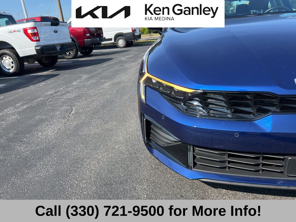 2025 Kia K5 EX photo 17