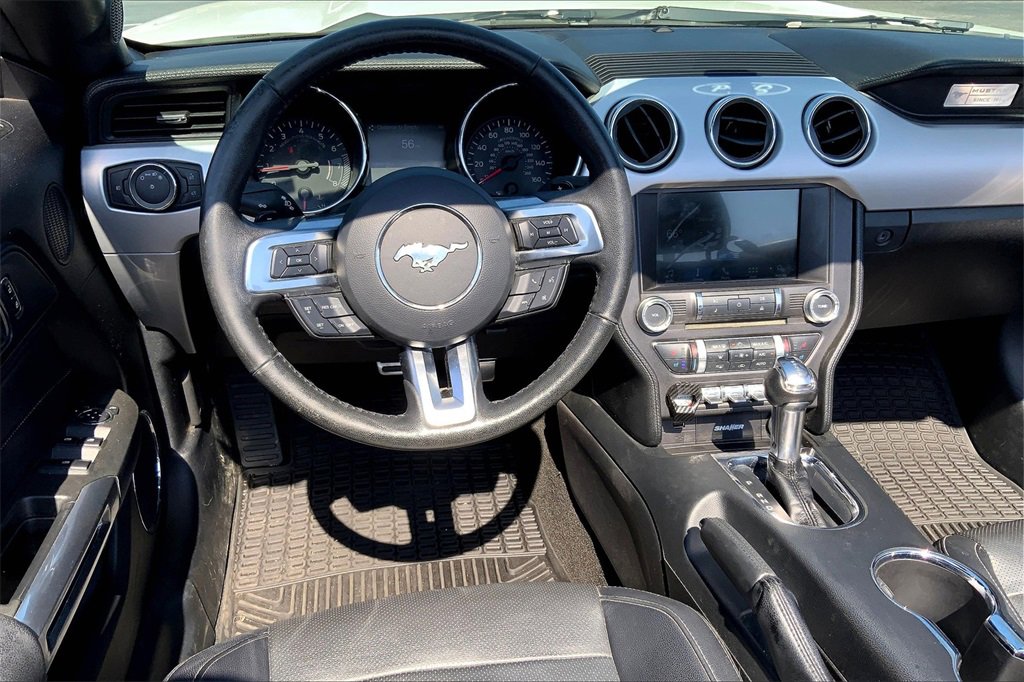 2017 Ford Mustang EcoBoost Premium photo 5