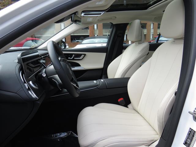 2025 Mercedes Benz E 350 4MATIC photo 18