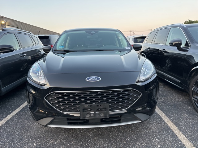 Used 2022 Ford Escape SE with VIN 1FMCU9G60NUB47771 for sale in Cranston, RI