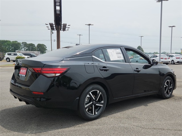 2025 Nissan Sentra SV photo 3