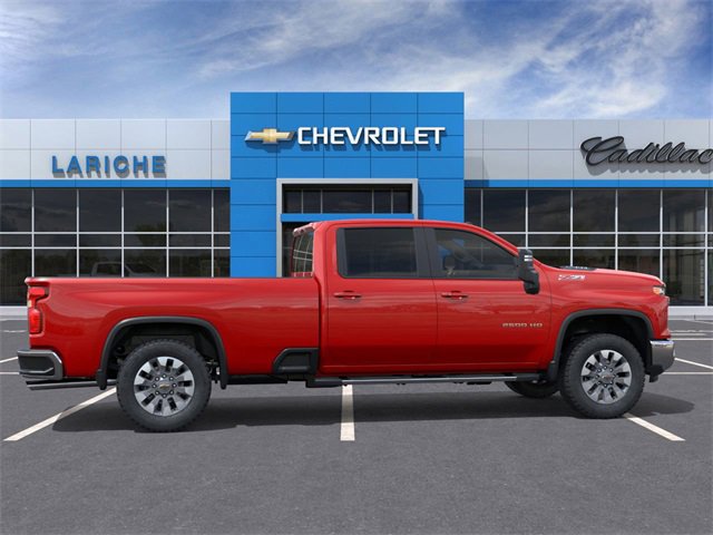 2025 Chevrolet Silverado LT photo 5