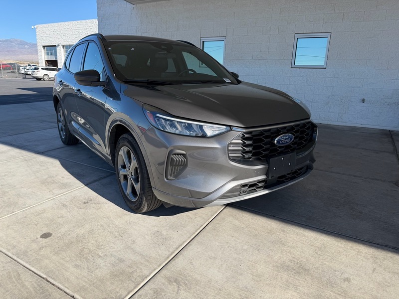 2024 Ford Escape ST-Line's photo