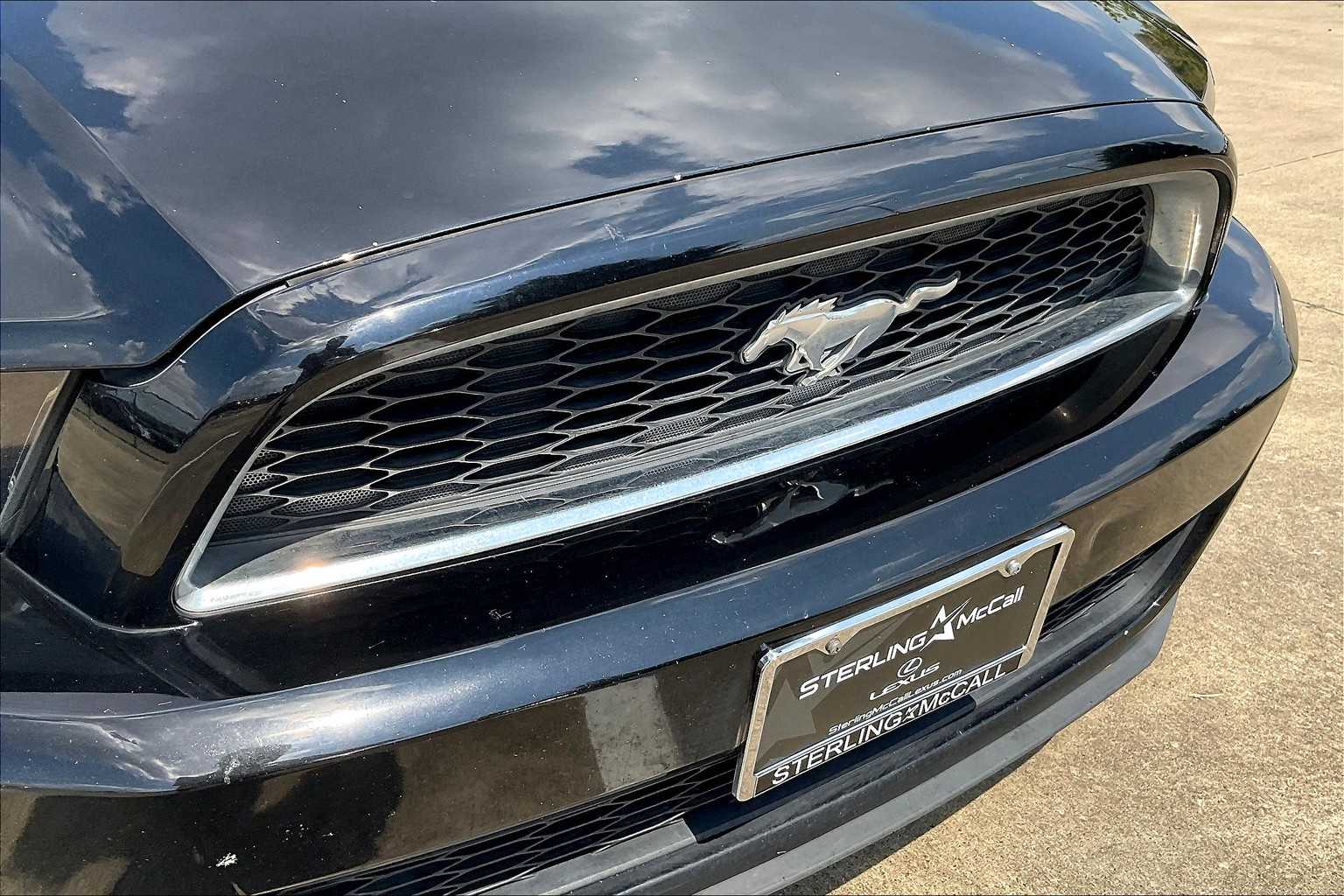 2014 Ford Mustang V6 photo 23