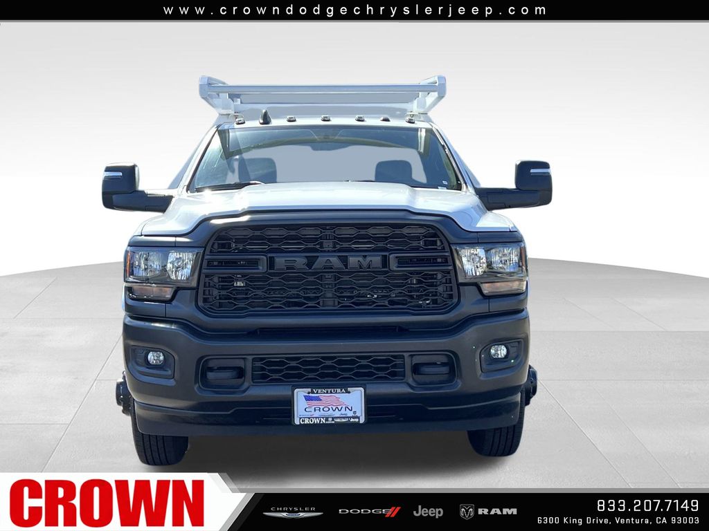 2024 Ram 3500 Tradesman photo 2