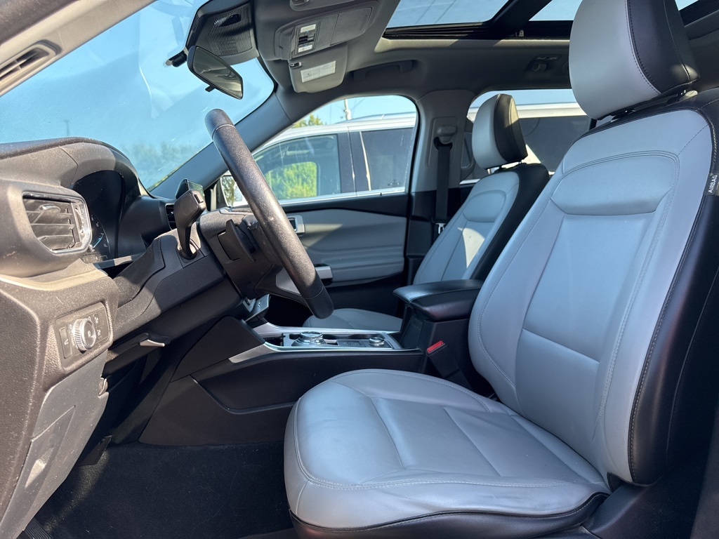 2021 Ford Explorer XLT photo 5