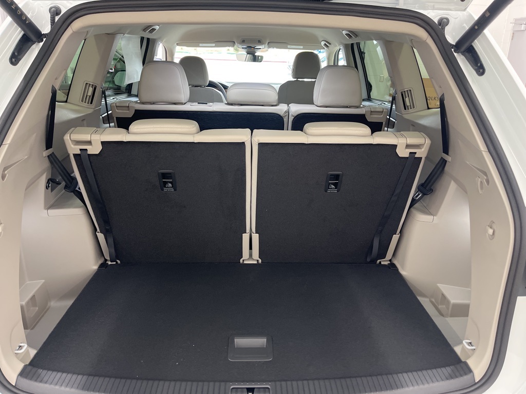 2025 Volkswagen Atlas SE Technology photo 28
