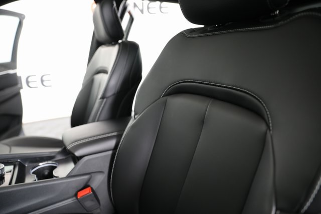 2025 Jeep Grand Cherokee Limited photo 15