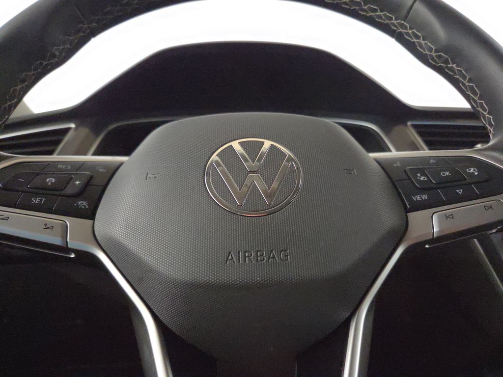 2024 Volkswagen Tiguan SE Wolfsburg Edition photo 17
