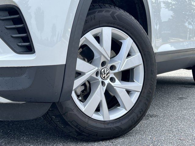 2020 Volkswagen Atlas Cross Sport photo 2