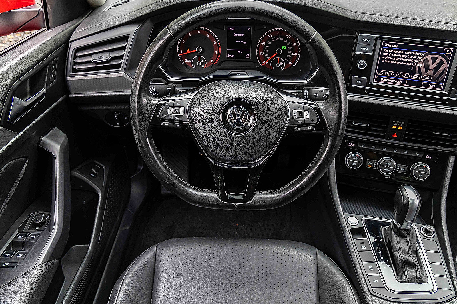 2019 Volkswagen Jetta SE R-Line photo 17