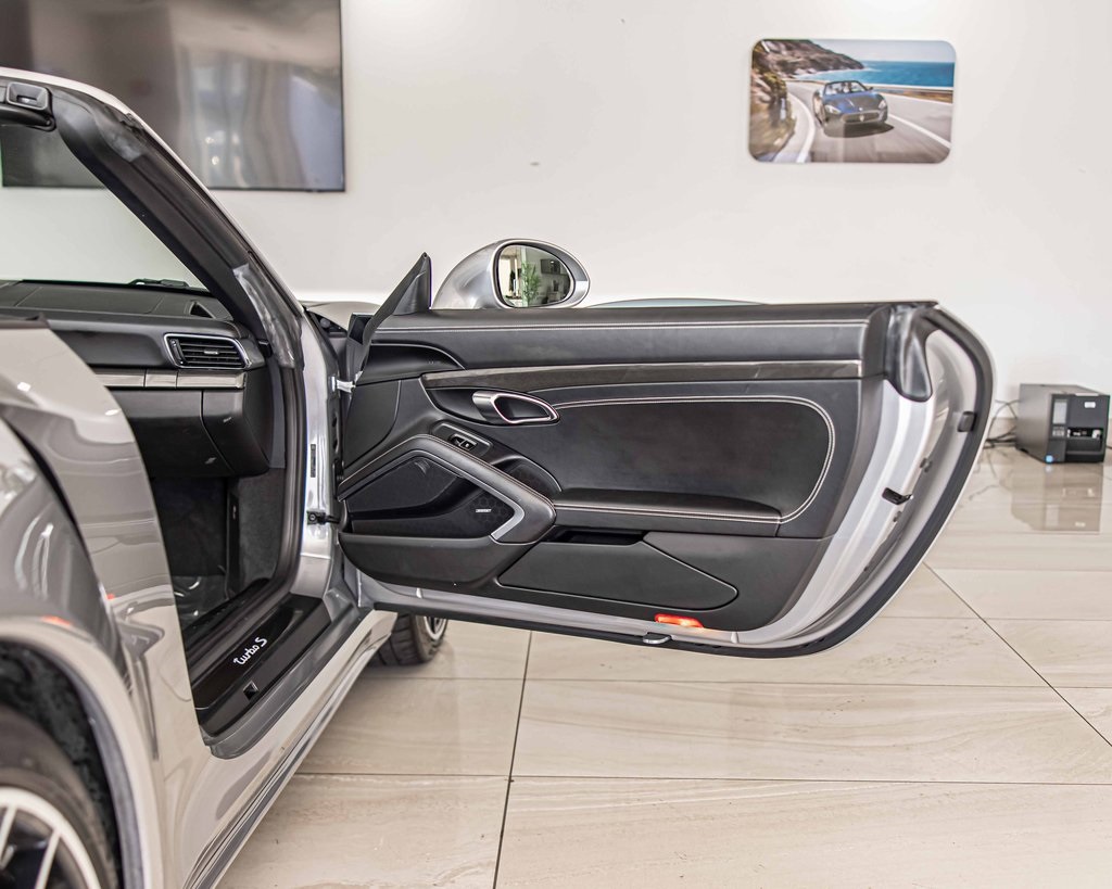 2017 PORSCHE 911 - Image 36