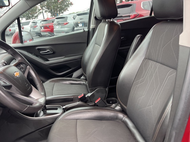 2022 Chevrolet Trax LT photo 7