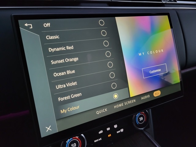 2023 Land Rover Range Rover SE photo 32