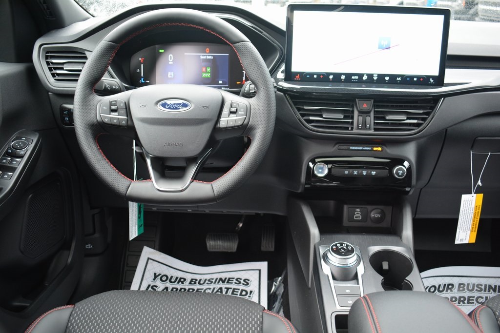 2025 Ford Escape ST-Line Select photo 3