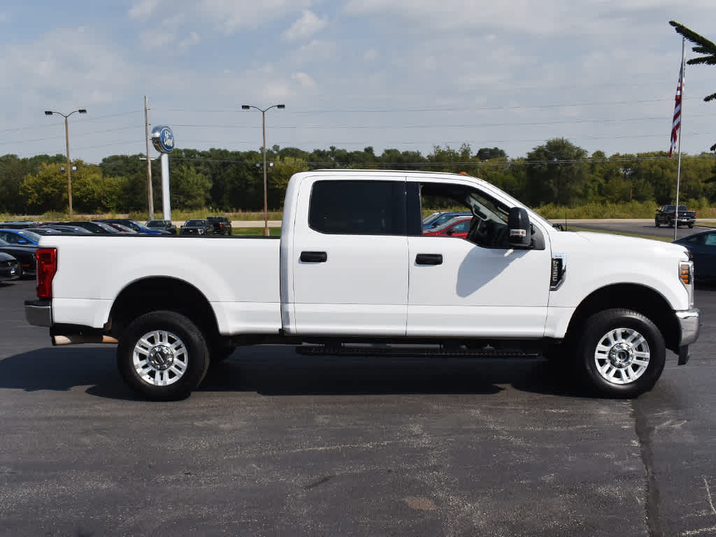 2019 Ford F-350 XLT photo 12