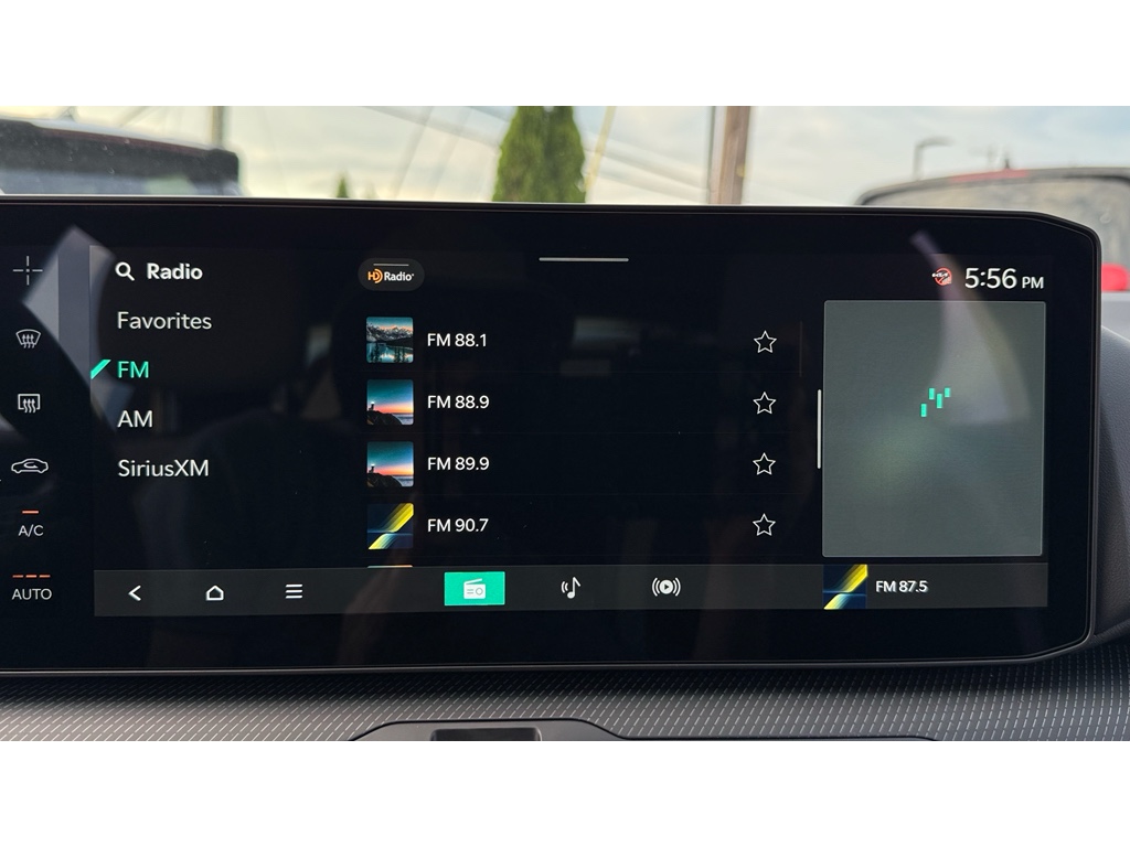 2025 Kia K4 GT-Line photo 15