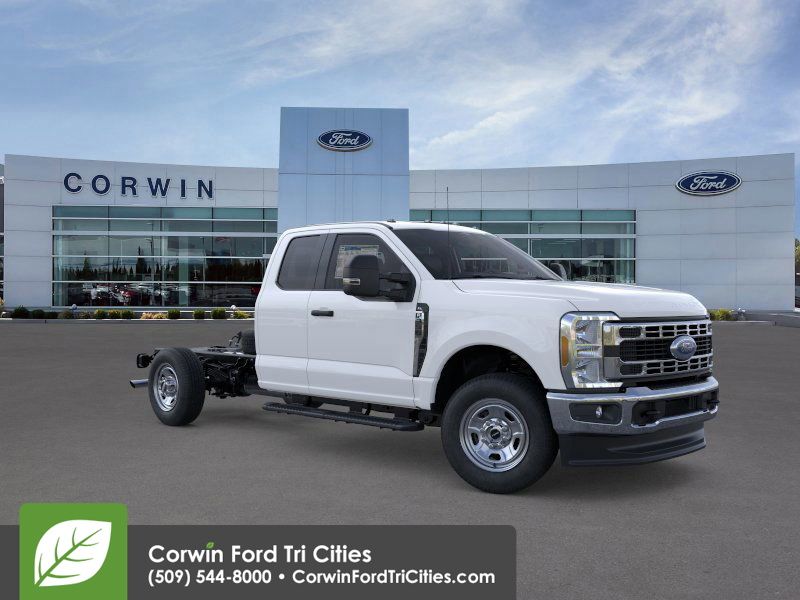 2026 Ford F-350 Super Duty Chassis Cab