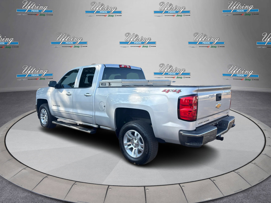 2019 Chevrolet Silverado 1500 LT photo 3