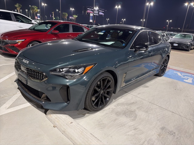 2023 Kia Stinger GT2's photo