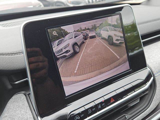 2025 Jeep Compass Latitude photo 27