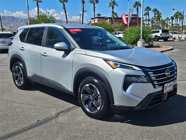 2024 Nissan Rogue SV photo 4