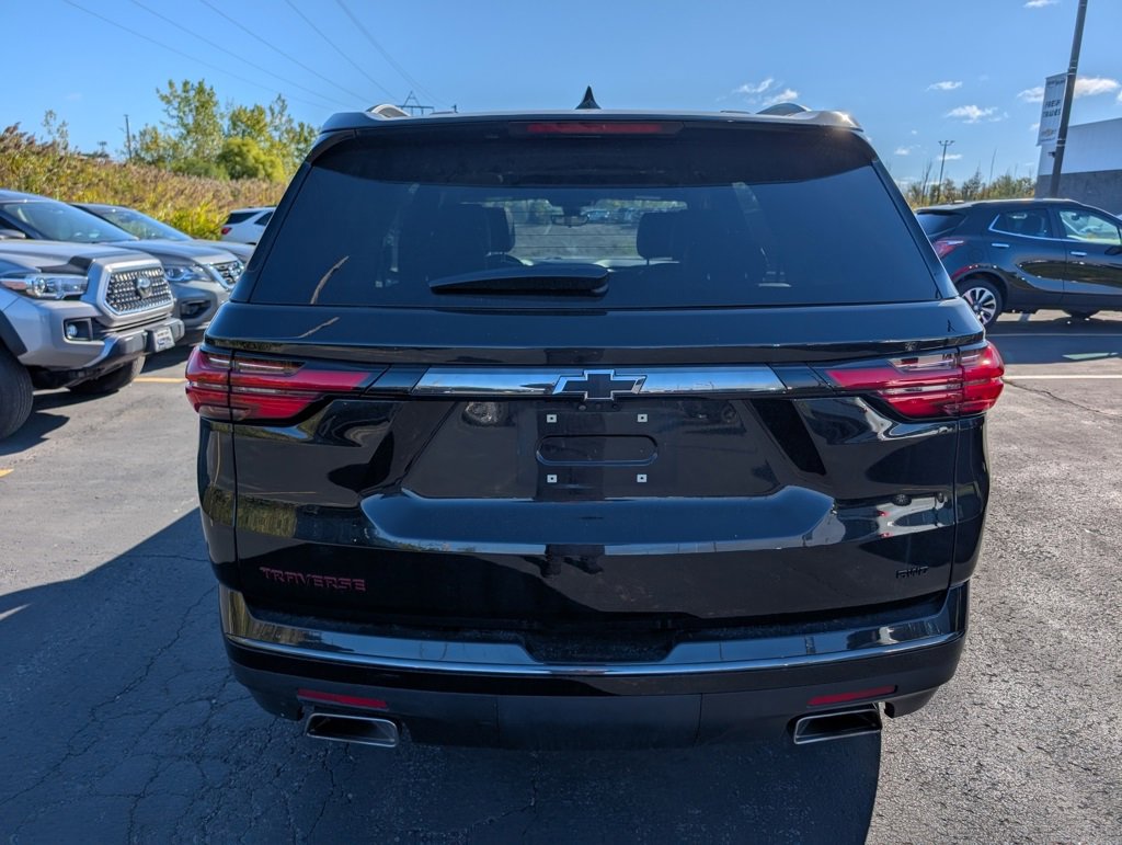 2023 Chevrolet Traverse Premier photo 3