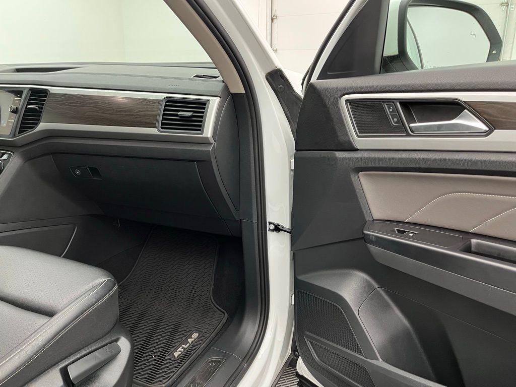 2021 Volkswagen Atlas V6 SE Technology photo 28