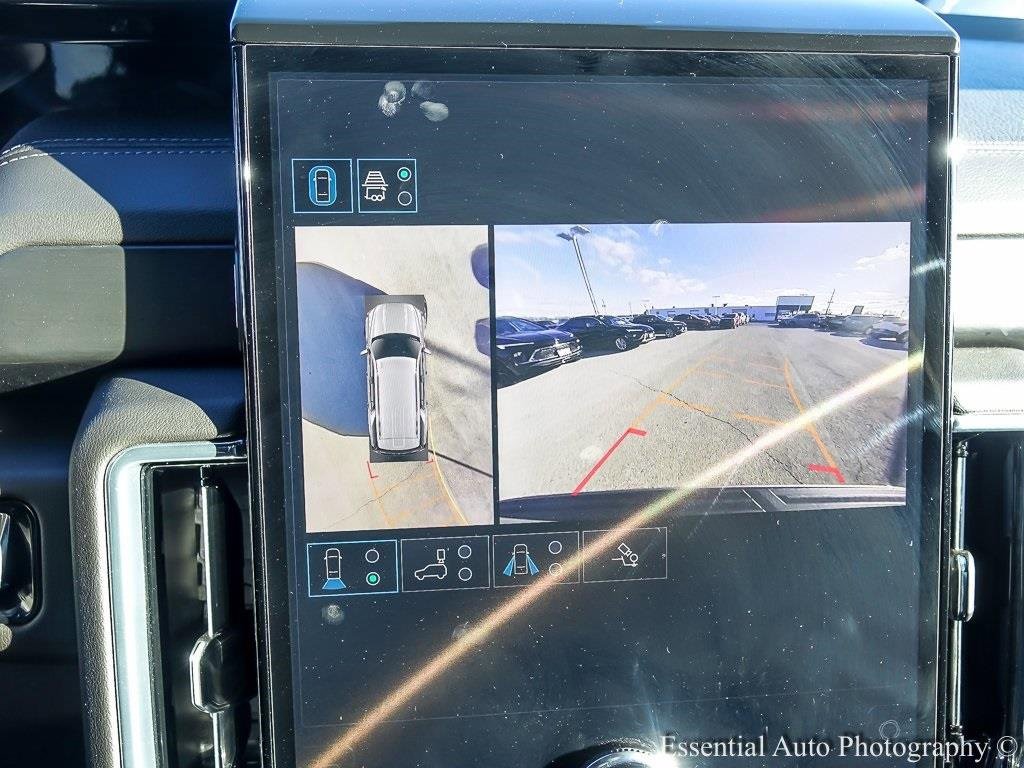 2025 GMC YUKON - Image 17