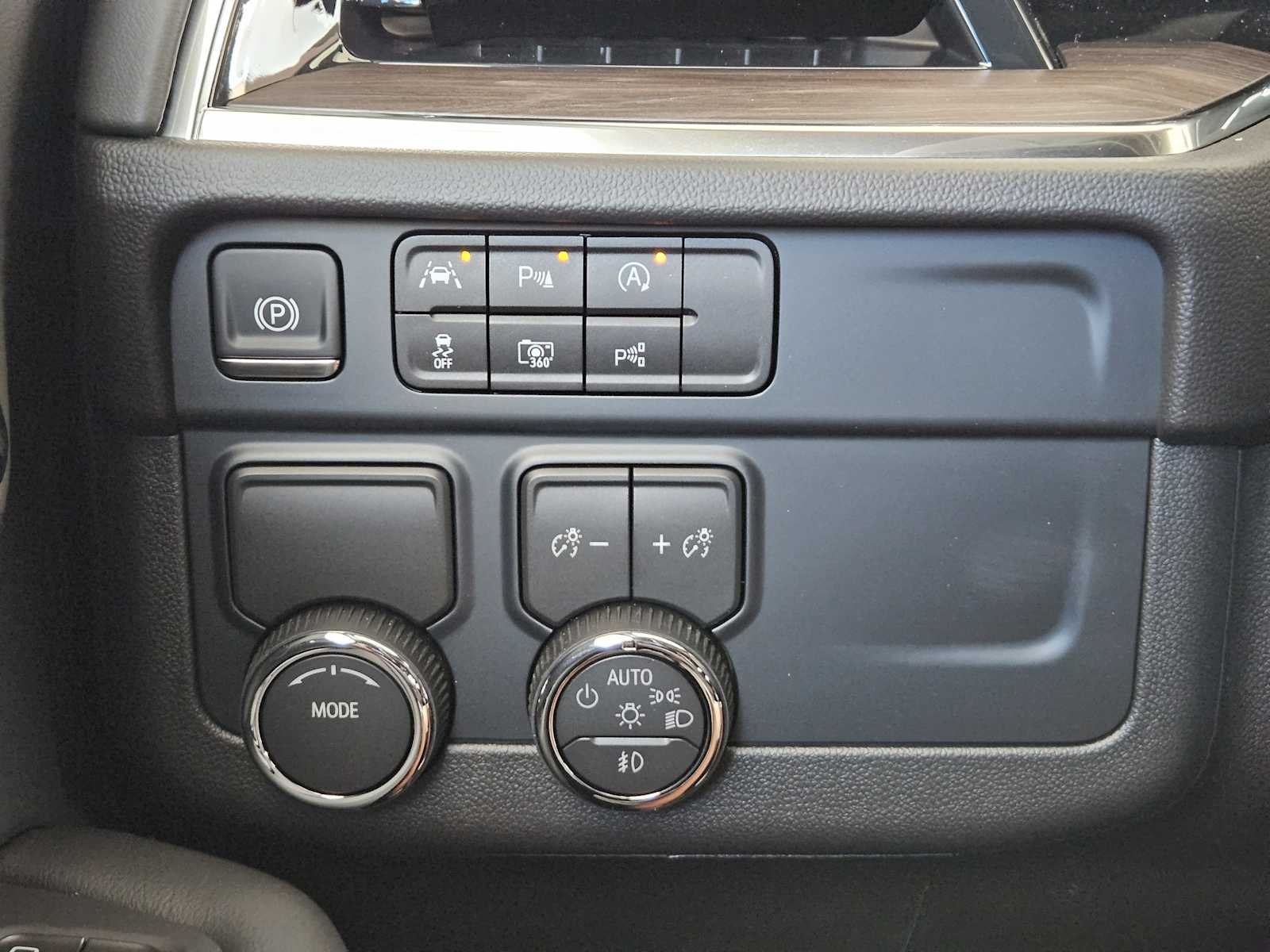 2026 Chevrolet Tahoe LT photo 17