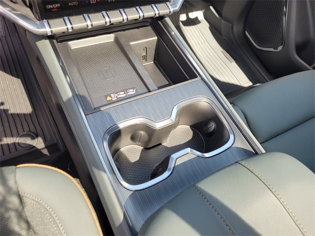 2026 Gmc Acadia AT4 photo 23