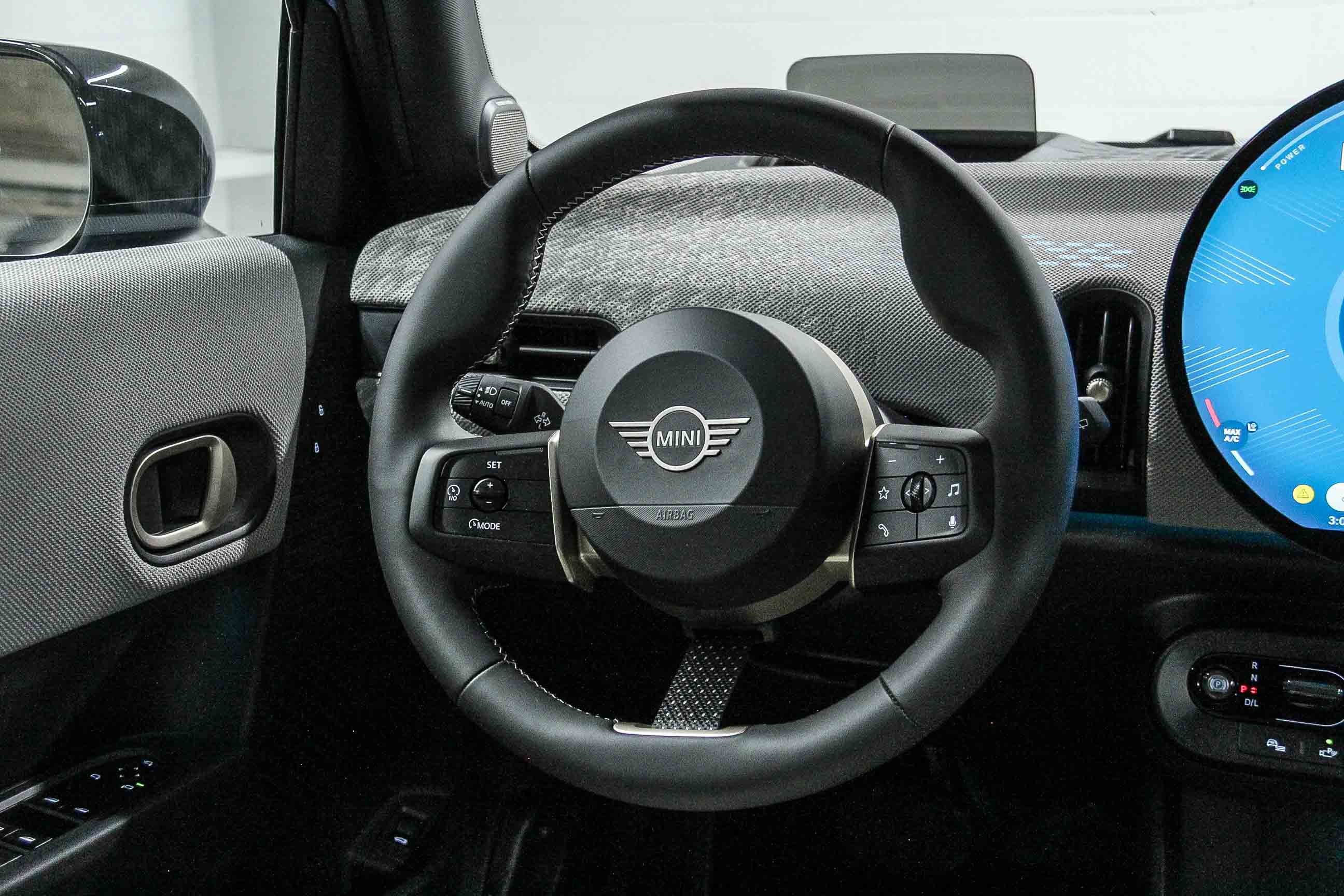 2026 Mini Cooper Hardtop S 4 Door Iconic photo 16